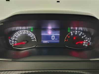 Peugeot 208 1.2i PureTech 100Cv Style (2025) - Foto 10