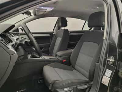 VW Passat 2.0 TDi SCR Elegance Bus. DSG *NAVI/FULL LED/CARPLAY/CAM* (2021) - Foto 7