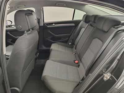 VW Passat 2.0 TDi SCR Elegance Bus. DSG *NAVI/FULL LED/CARPLAY/CAM* (2021) - Foto 13