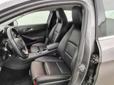 Mercedes GLA 180 GLA 180 *NAVI/CUIR/FULL LED/PDC AV-AR/S.CHAUFF* (2019) - Foto 7