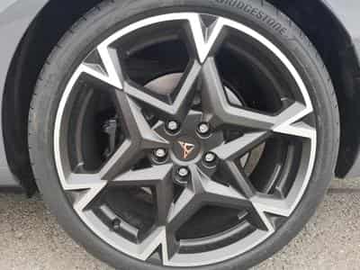 Cupra Leon 2.0 TSI 245 kW 4Drive VZ (2026) - Photo 5