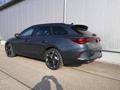 Cupra Leon 2.0TSI 150 kW (2026) - Photo 2