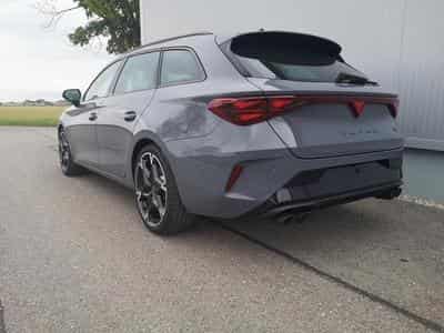 Cupra Leon 2.0 TSI 245 kW 4Drive VZ (2026) - Photo 2