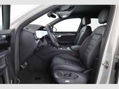 VW Touareg 3.0 TDI 210 kW 4Motion R-Line (2024) - Foto 9