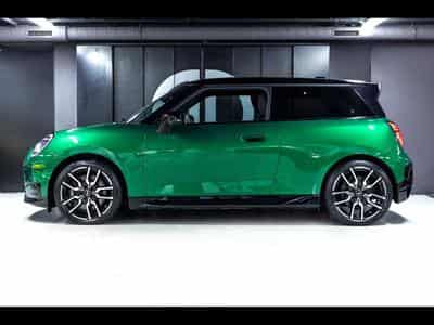 Mini Cooper E 3-DOOR PACK JOHN COOPER WORKS - PACK M - BRITISH RACING GR (2025) - Photo 2