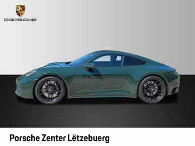 Porsche 911 Carrera 4 GTS (2024) - Foto 2