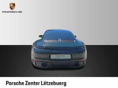 Porsche 911 Carrera 4 GTS (2024) - Foto 4