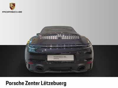 Porsche 911 Carrera 4 GTS Cabriolet (2024) - Foto 4
