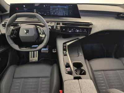 Peugeot 3008 Hybrid 145 e-DCS6 GT (2025) - Photo 15