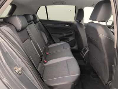 VW Golf VIII 1.5 eTSI EVO2 116 DSG7 Life Plus (2025) - Photo 10