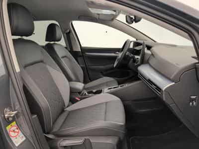 VW Golf VIII 1.5 eTSI EVO2 116 DSG7 Life Plus (2025) - Photo 9