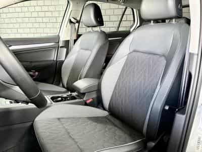VW Golf Life GOAL 2.0 TDI 150 CV DSG 7 ***Caméra***Attelage*** (2025) - Photo 8