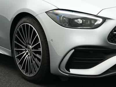 Mercedes C 220 d AMG-Line (2025) - Photo 9