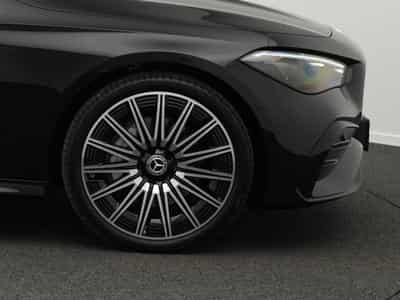 Mercedes CLE 300 4MATIC Coupé (2025) - Foto 8