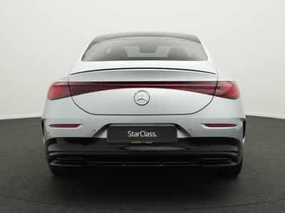Mercedes CLA 200 AMG-Line (2025) - Photo 4