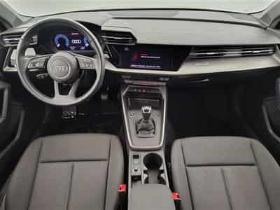 Audi A3 30 TDi Navi Cockpit / Led / PDC av+ar (2023) - Foto 8