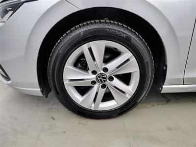 VW Golf 1.0 TSI Life Business NAVI/FULL LED/JA16/PDC AV AR (2023) - Photo 6