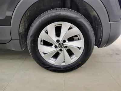 VW T-Cross 1.0 TSI Active NAVI / FULL LED / PDC AV+AR / JA 16" (2024) - Foto 6