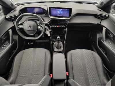 Peugeot 2008 1.2 PureTech Allure NAVI / FULL LED / CARPLAY / S-CUIR (2024) - Foto 7