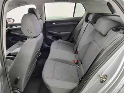 VW Golf 2.0 SCR TDi Life Business Premium DSG (2024) - Foto 13