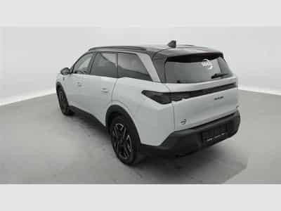 Peugeot 5008 1.2 Hybrid 145Cv e-DCS6 GT 7PL / NAVI / CARPLAY / CAMERA (2025) - Photo 2