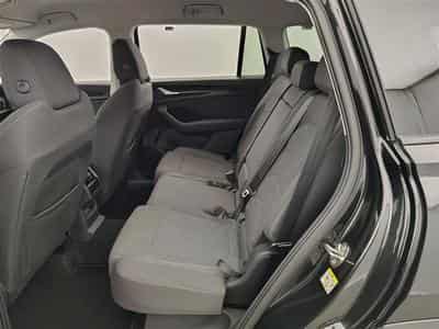 Skoda Kodiaq 1.5 TSI m-HEV 150Cv DSG Selection 7PL / CARPLAY / CAMERA (2025) - Photo 13