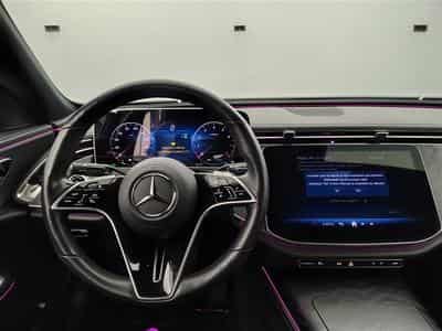 Mercedes E 200 E 200 Business AUTO NAVI 10" / FULL LED / PDC AV+AR / JA17" (2024) - Photo 9