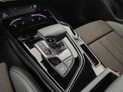 Audi A4 Avant 35 TFSI S-Tronic S-line Compétition (2024) - Foto 12