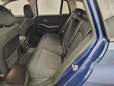 BMW 318 Touring 318 dA MHEV AdBlue (2021) - Foto 13