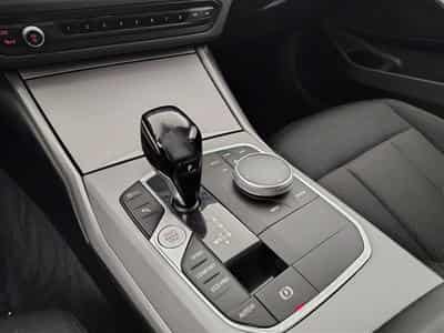 BMW 318 Touring 318 dA MHEV AdBlue (2021) - Foto 12