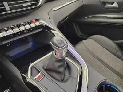 Peugeot 3008 1.2 PureTech Allure°NAV°CARPLAY°CAM°PDC°JA18 (2020) - Foto 12