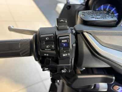 Yamaha T-Max Tech Max (2021) - Foto 11