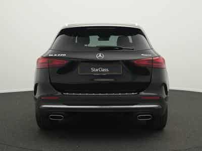 Mercedes GLA 220 4MATIC Multi+Pano+AHK+Handsfree (2025) - Photo 4