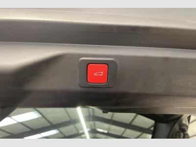 Peugeot 3008 Hybrid 145 e-DCS6 GT (2025) - Foto 12