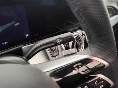Mercedes GLB 180 7G-Tronic PACK AMG NAVI / S-CUIR / FULL LED / PANO (2025) - Foto 15