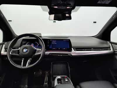 BMW 218 iA Pack M NAVI / FULL LED / CUIR PARTIEL / CAMERA / JA 17 (2023) - Foto 8