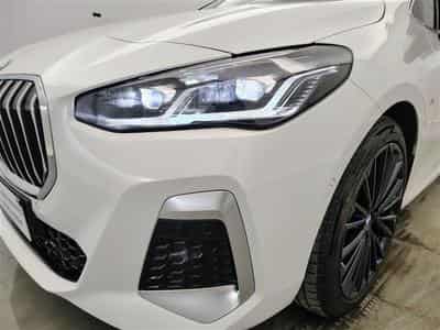 BMW 218 iA Pack M NAVI / FULL LED / CUIR PARTIEL / CAMERA / JA 17 (2023) - Foto 15