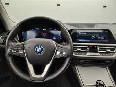 BMW 320 320eA PHEV CUIR/NAVI/FULL LED/TO PANO/JA1 (2022) - Foto 9