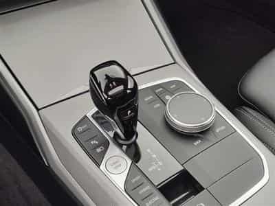 BMW 320 320eA PHEV CUIR/NAVI/FULL LED/TO PANO/JA1 (2022) - Foto 12