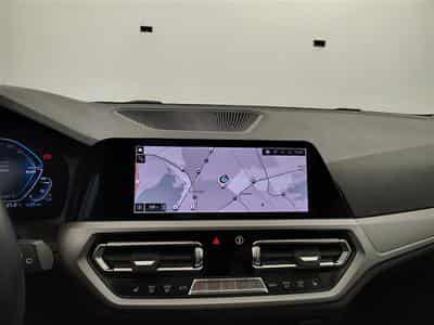 BMW 320 320eA PHEV CUIR/NAVI/FULL LED/TO PANO/JA1 (2022) - Foto 11
