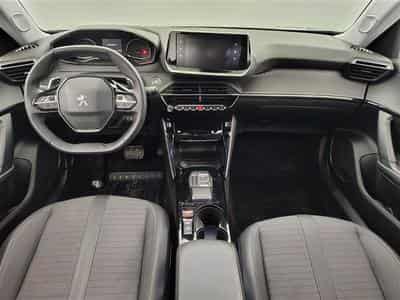 Peugeot 2008 1.2 PureTech Allure Pack EAT8 NAVI / S-CUIR / FULL LED (2022) - Foto 8