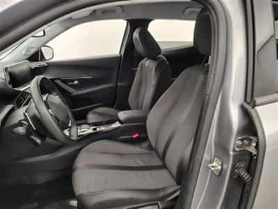Peugeot 2008 1.2 PureTech Allure Pack EAT8 NAVI / S-CUIR / FULL LED (2022) - Foto 7