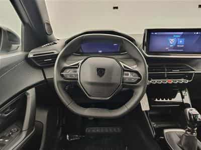 Peugeot 2008 1.2 PureTech Allure NAVI / FULL LED / CARPLAY / S-CUIR (2024) - Foto 8