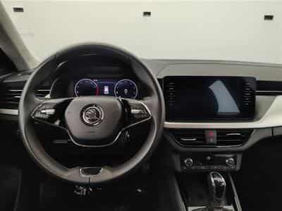 Skoda Kamiq 1.0 TSI 110cv DSG Ambition NAVI / FULL LED / CARPLAY (2024) - Foto 9