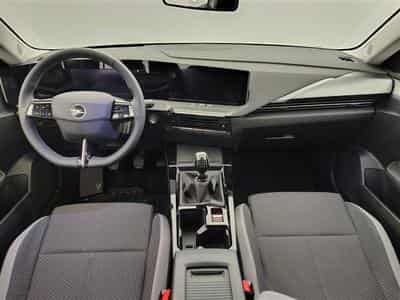 Opel Astra Sports Tourer 1.2 Turbo Edition NAVI / FULL LED / CARPLAY (2024) - Foto 8