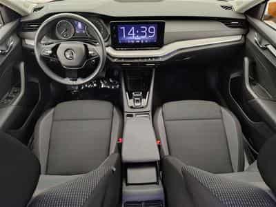 Skoda Octavia 2.0 TDi 115Cv DSG7 Ambition CARPLAY / ALU / PDC (2023) - Photo 8