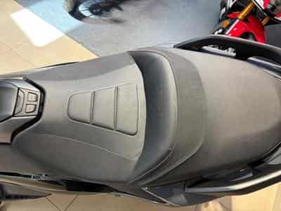 Yamaha T-Max Tech Max (2021) - Foto 15
