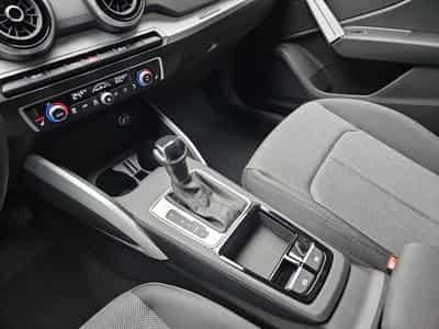 Audi Q2 35 TFSI S-Tronic 150 S-Line (2025) - Photo 11