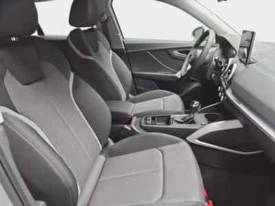 Audi Q2 35 TFSI S-Tronic 150 S-Line (2025) - Photo 14
