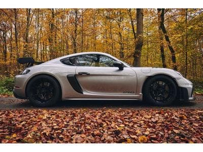 Porsche Cayman GT4 RS Weissach (2023) - Photo 1